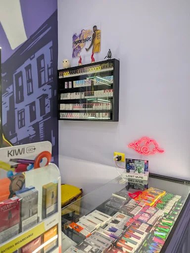 Scaffali e assortimento liquidi